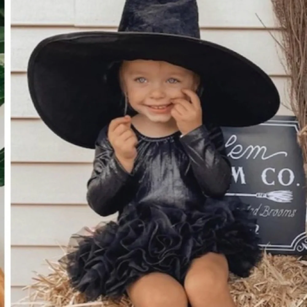 Child’s black Bodysuit-long-sleeve bodysuit can be used for Halloween 2-4‎